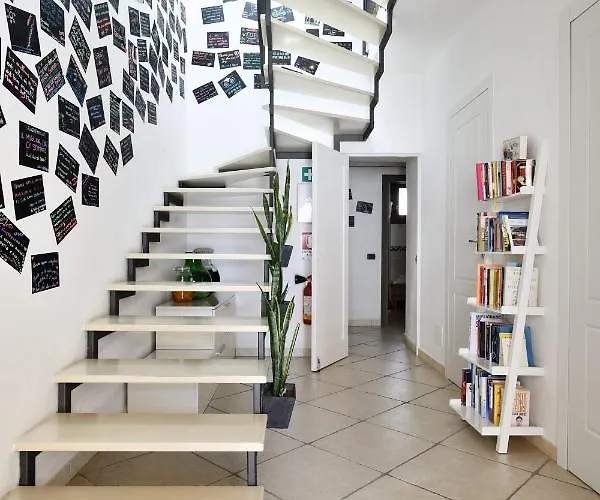Al Vicoletto - Genuine Hospitality & Private Parking 2*