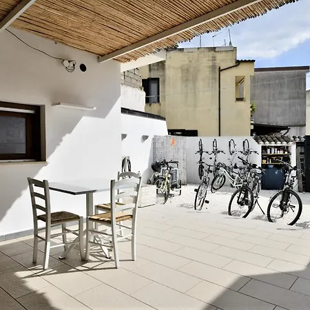 Al Vicoletto - Genuine Hospitality & Private Parking 2*