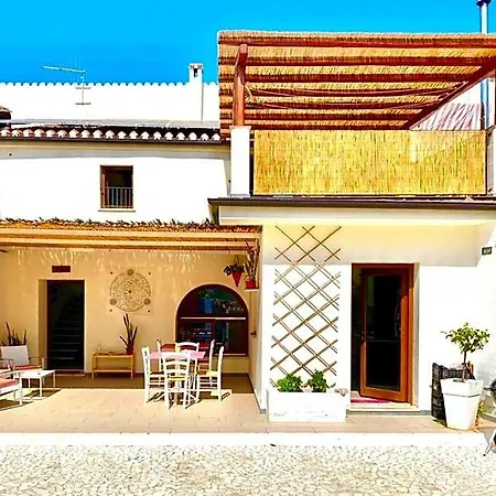 Al Vicoletto - Genuine Hospitality & Private Parking Tortolì