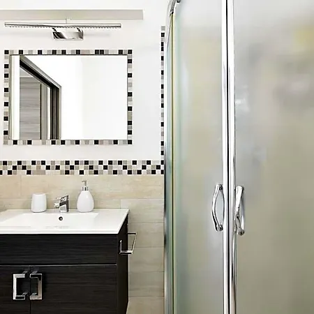 Al Vicoletto - Genuine Hospitality & Private Parking לינה וארוחת בוקר 2*